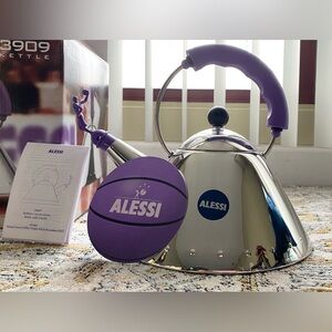 Alessi Kettle 9093 VA - 3909 limited edition